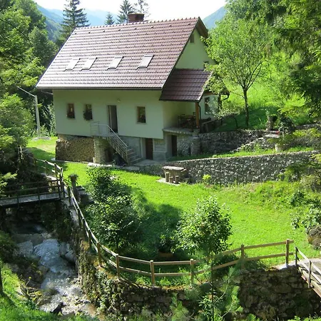 Hétvégi ház House